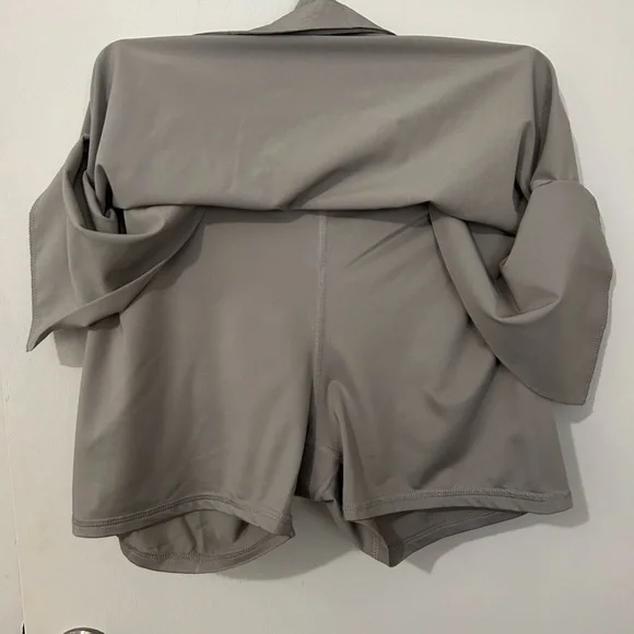 Eddie Bauer Gray Floral Skort - Picture 3 of 5